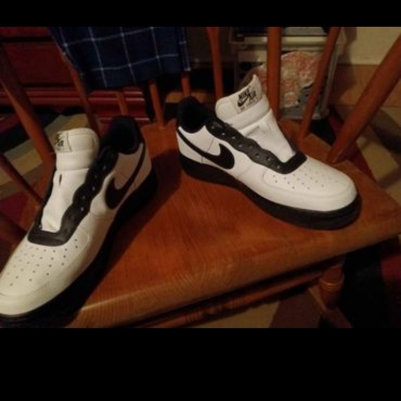 air force 1 nikes - Picture 2 of 6
